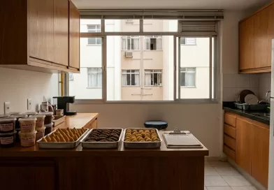 Atividade comercial em condomínio residencial com uso de gás coletivo